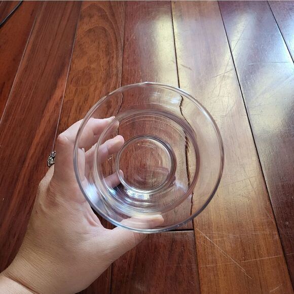 Small glass vase  - Picture 2 of 6